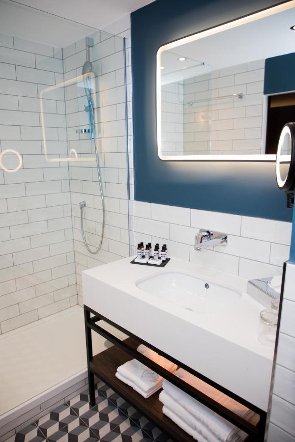 Four Points By Sheraton London Gatwick Airport Horley Exteriör bild