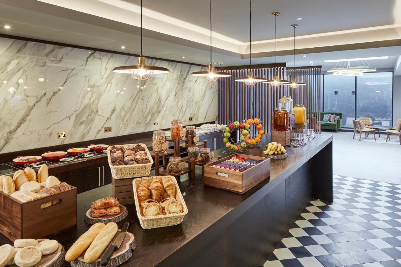 Four Points By Sheraton London Gatwick Airport Horley Exteriör bild